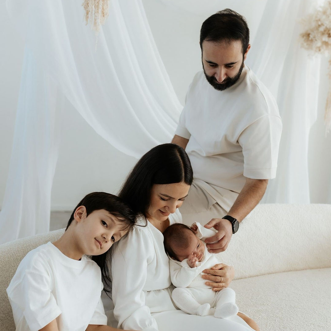 Alper Ogut - Wij Zijn HIER - Gezin