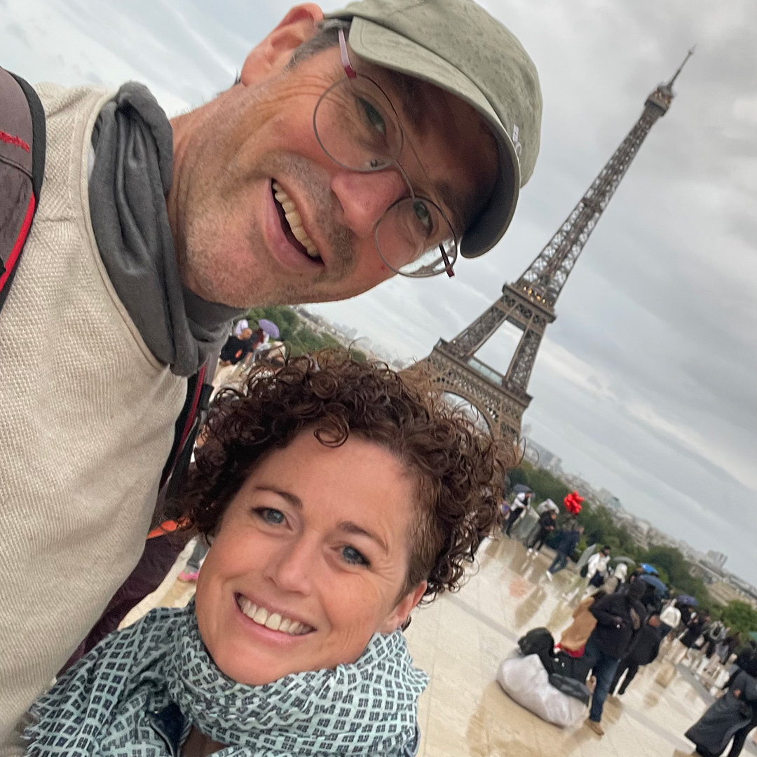 Meike van Doorne - Wij Zijn HIER - Eiffeltoren Parijs (5980)